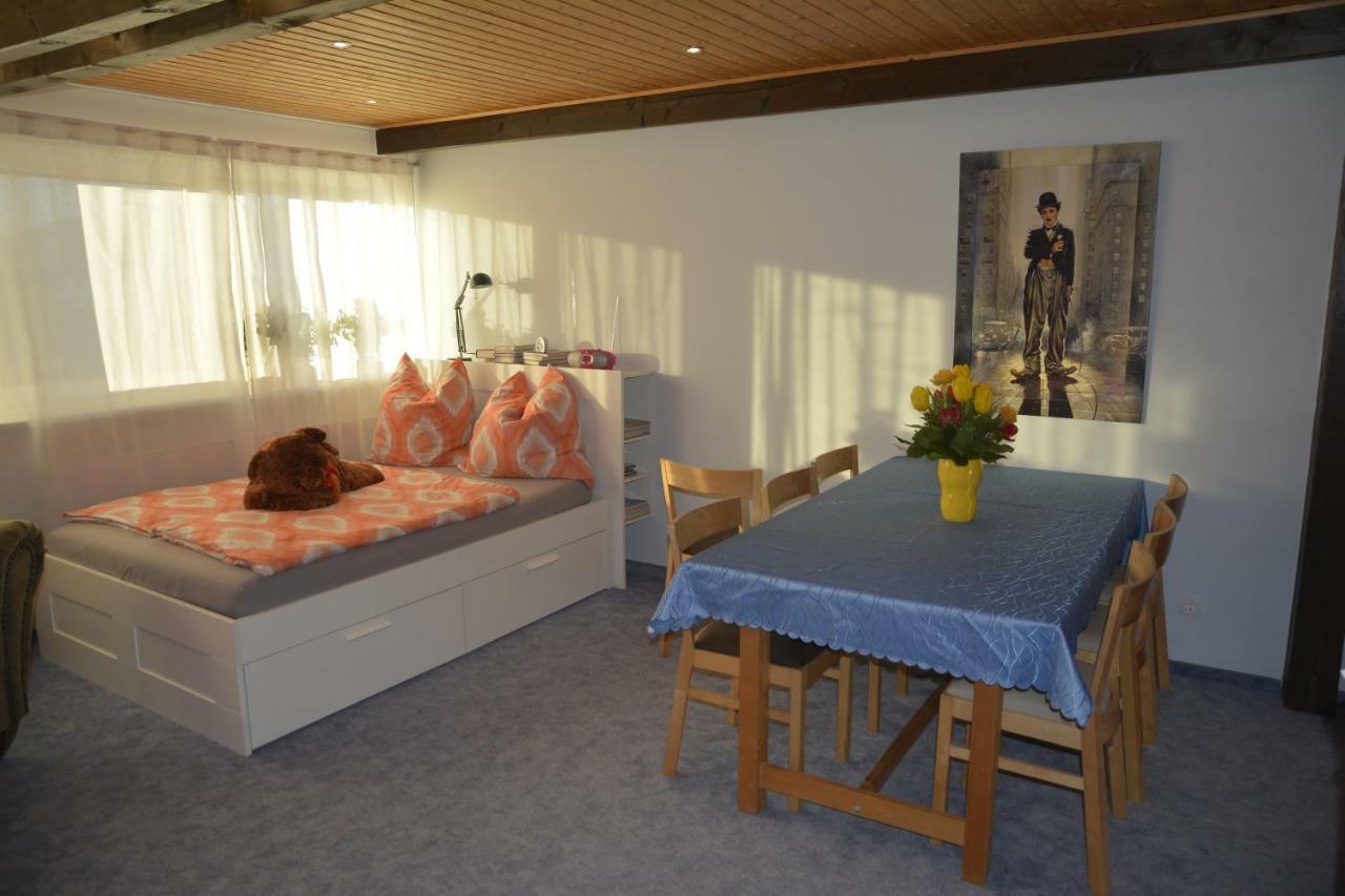 Familienzimmer Bastian Haibach  Ngoại thất bức ảnh